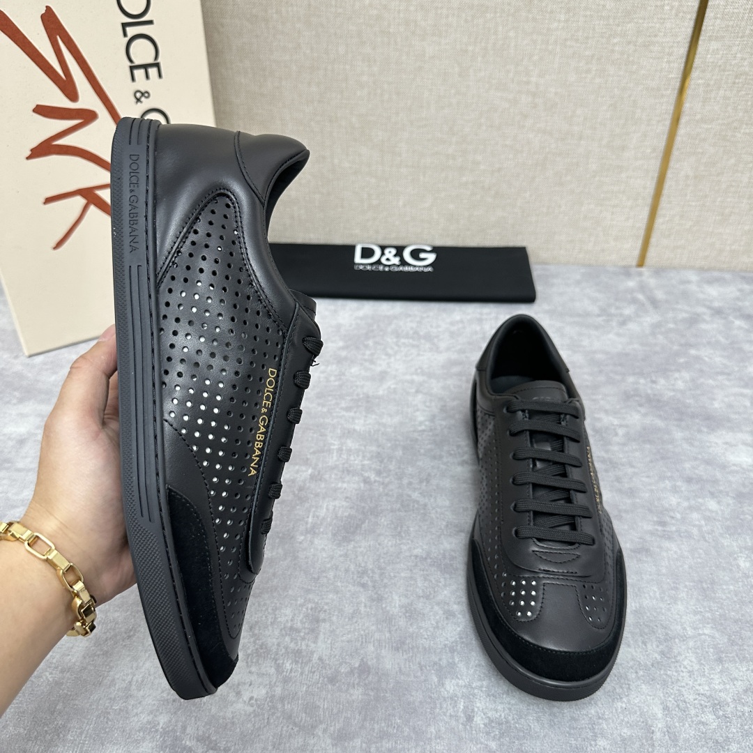 💋💍DG家新品  杜嘉-班纳  轻便休闲运动鞋板鞋     永恒经典的SAINT TROPEZ系列夏季轻