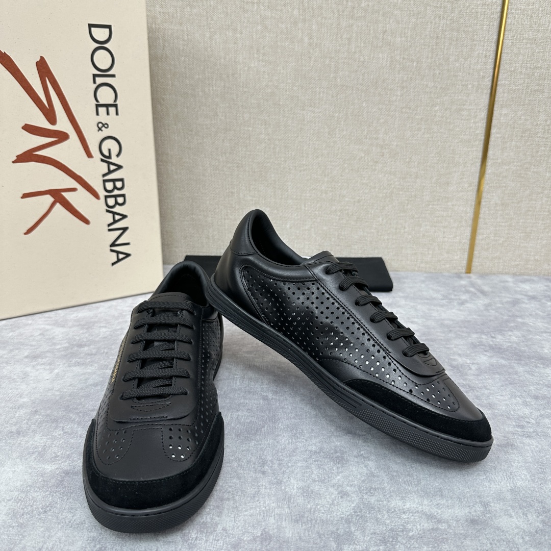 💋💍DG家新品  杜嘉-班纳  轻便休闲运动鞋板鞋     永恒经典的SAINT TROPEZ系列夏季轻