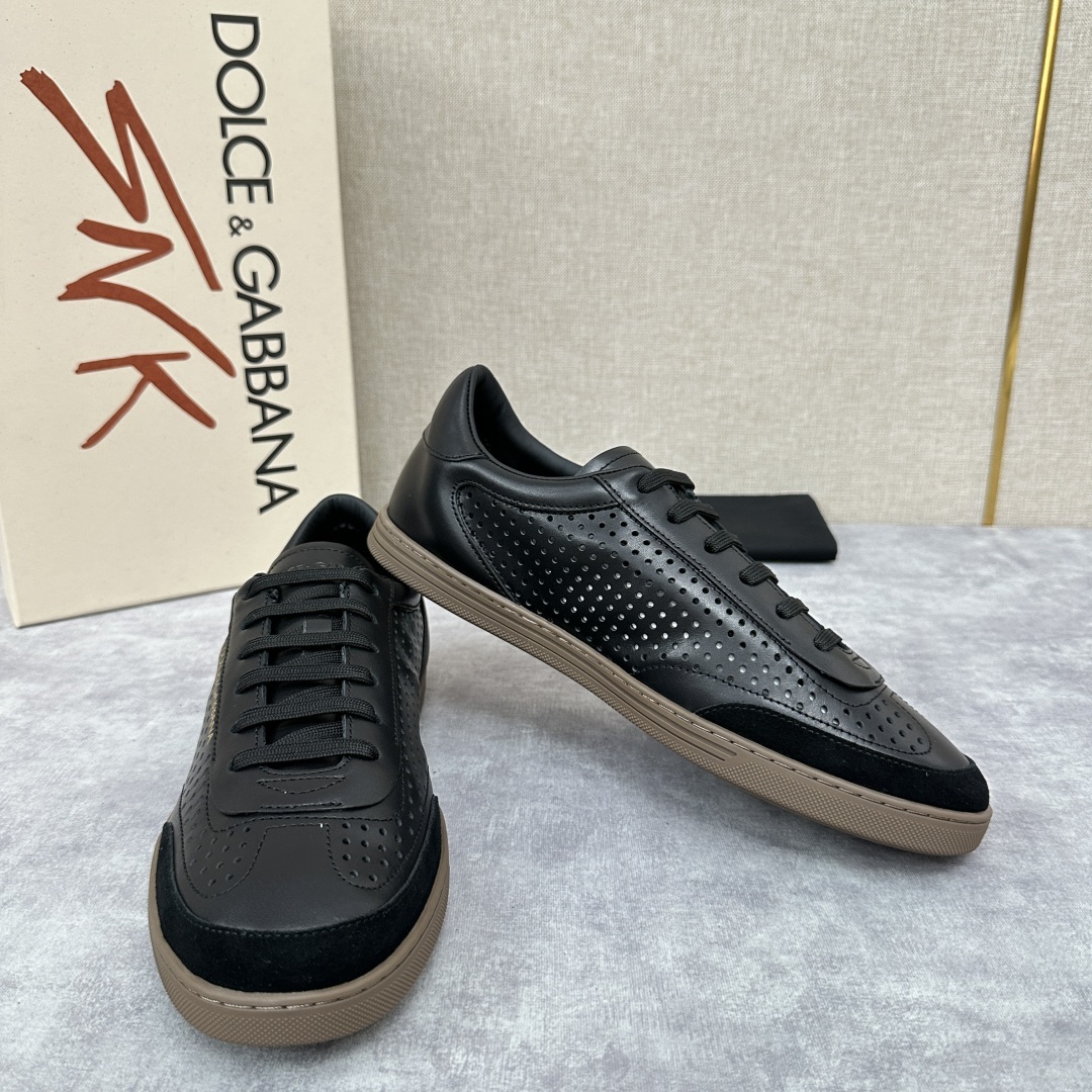 💋💍DG家新品 杜嘉-班纳 轻便休闲运动鞋板鞋 永恒经典的SAINT TROPEZ系列夏季轻