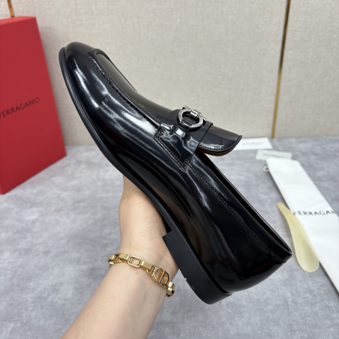 💋💍 SF家 菲拉格* 专柜同步新款 男士便鞋 可休闲可正装莫卡辛乐福皮鞋 经典造型体现正装时髦魅