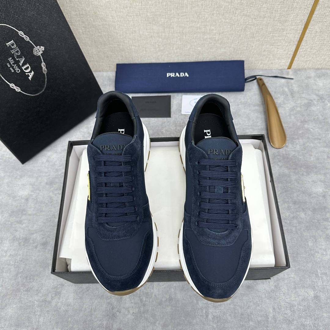 💋💍P家 普拉-达 PRA运动慢跑鞋新品  官方8,200 采用进口牛皮拼接打造 PRAX 1 运动鞋融