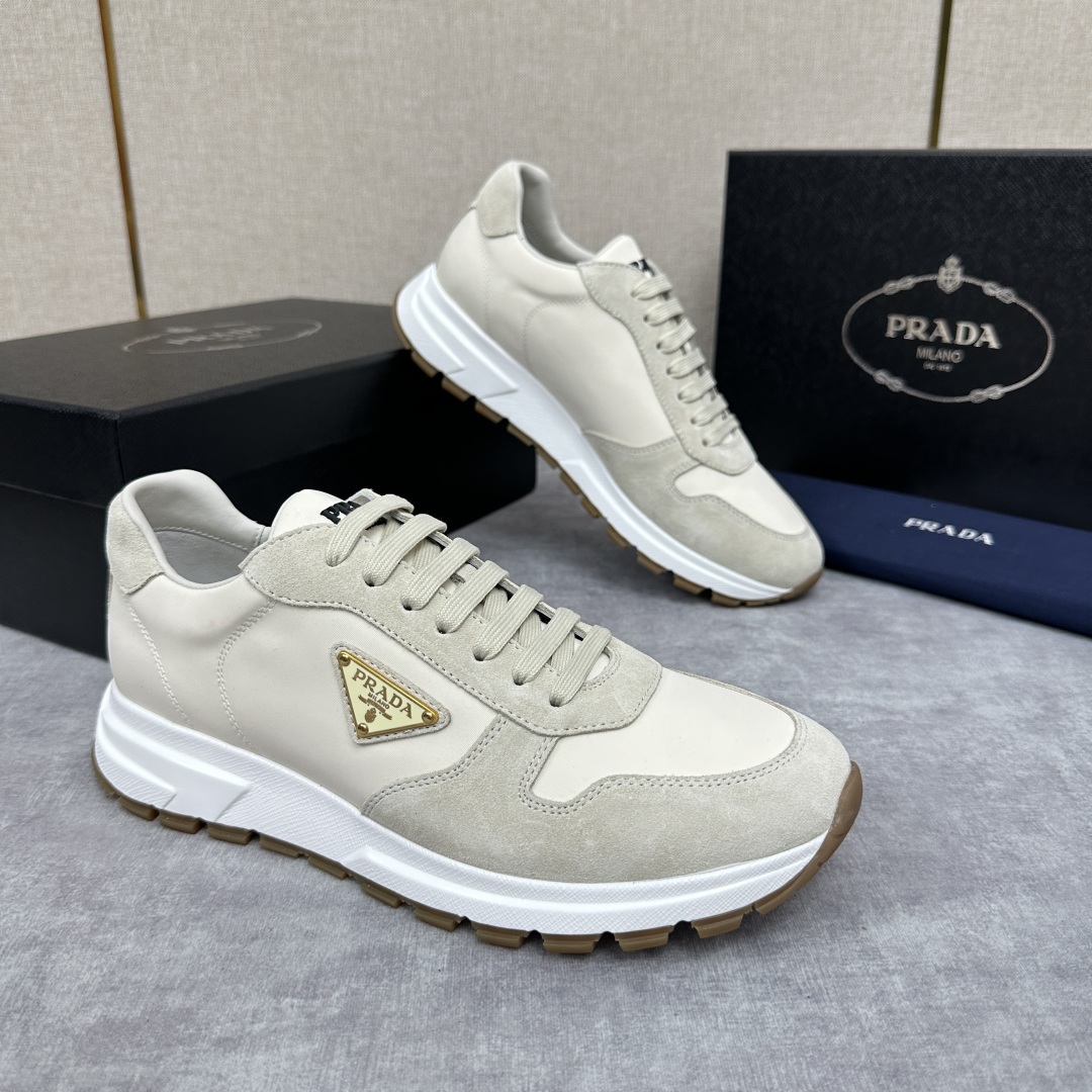 💋💍P家 普拉-达 PRA运动慢跑鞋新品  官方8,200 采用进口牛皮拼接打造 PRAX 1 运动鞋融