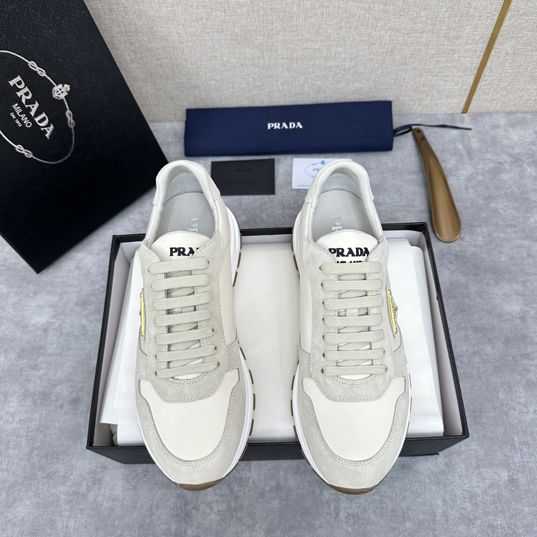 💋💍P家 普拉-达 PRA运动慢跑鞋新品  官方8,200 采用进口牛皮拼接打造 PRAX 1 运动鞋融