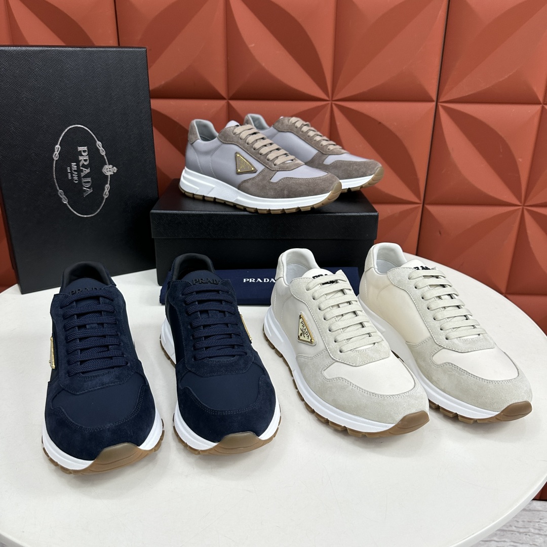 💋💍P家 普拉-达 PRA运动慢跑鞋新品  官方8,200 采用进口牛皮拼接打造 PRAX 1 运动鞋融
