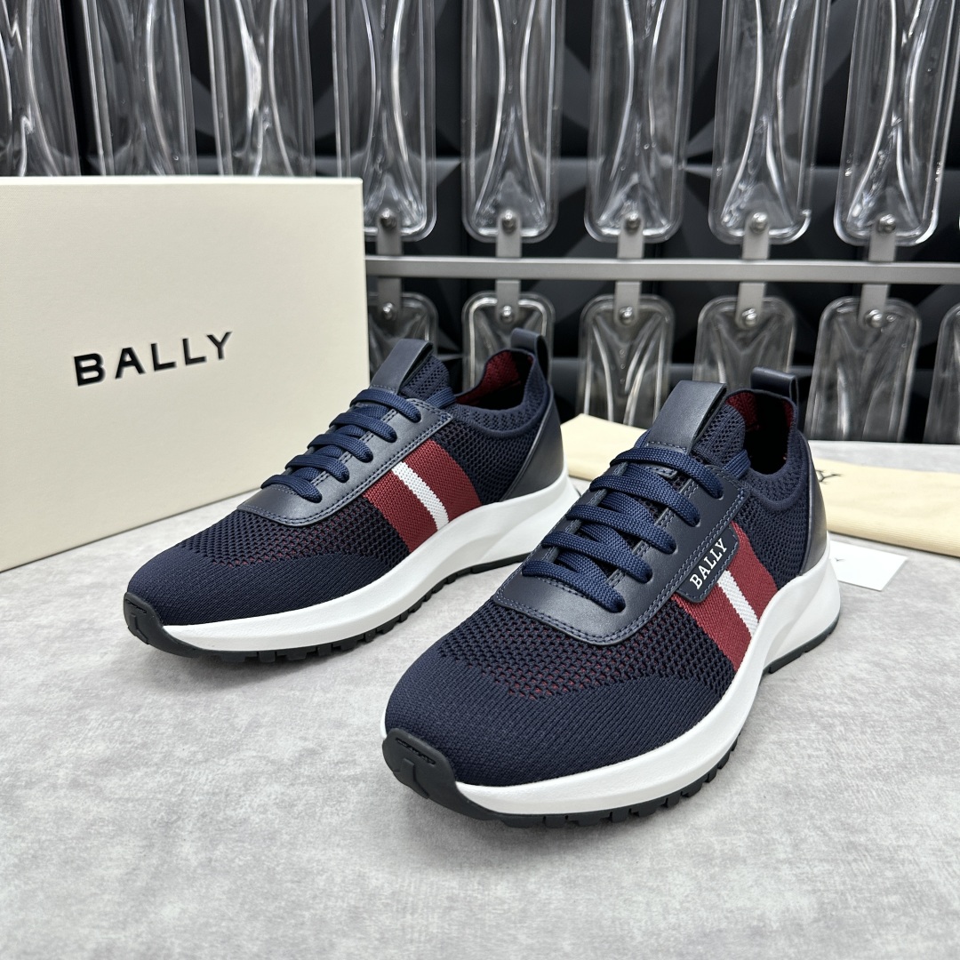 💋💍BL家新品  BAL*Y  Outline系列  男土针织运动鞋，以跑鞋为灵感，选用高科技柔软针织面