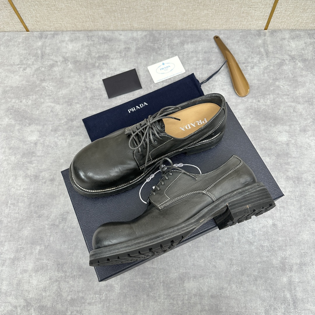 💋💍p家新品  Prad*男士正装👔鞋皮鞋  固特异工艺  采用进口小牛皮材质水洗 .做旧风格更新男士品