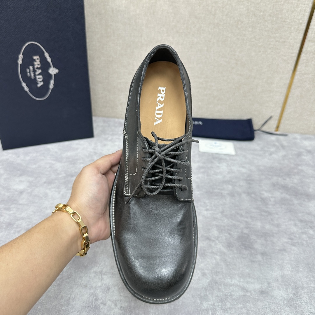 💋💍p家新品  Prad*男士正装👔鞋皮鞋  固特异工艺  采用进口小牛皮材质水洗 .做旧风格更新男士品