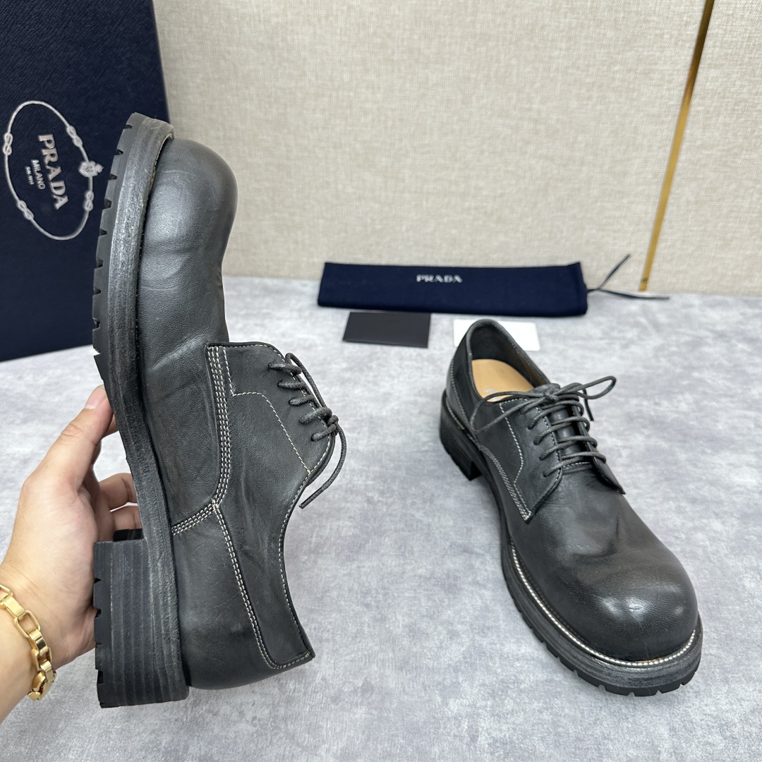 💋💍p家新品  Prad*男士正装👔鞋皮鞋  固特异工艺  采用进口小牛皮材质水洗 .做旧风格更新男士品