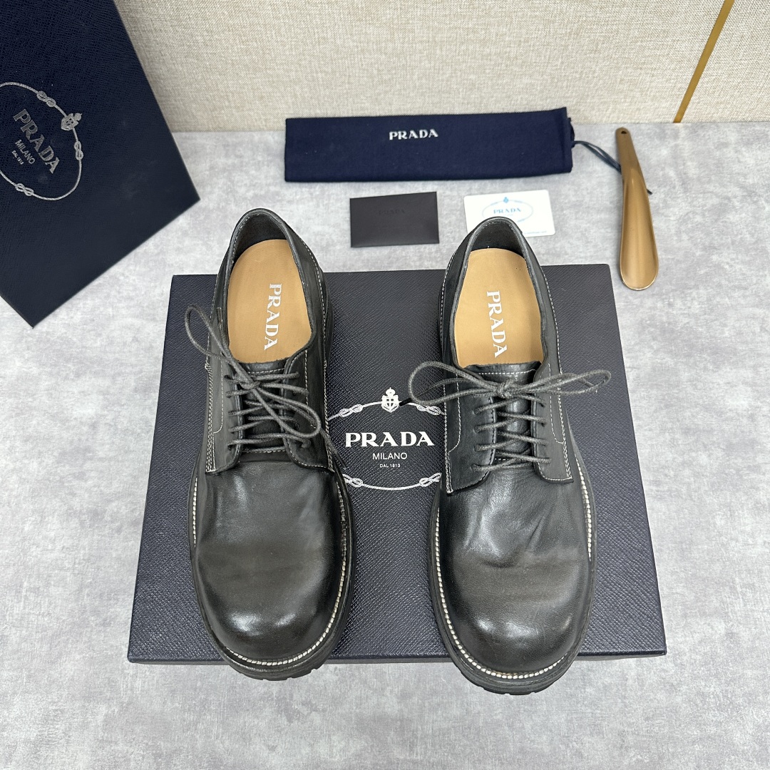 💋💍p家新品  Prad*男士正装👔鞋皮鞋  固特异工艺  采用进口小牛皮材质水洗 .做旧风格更新男士品