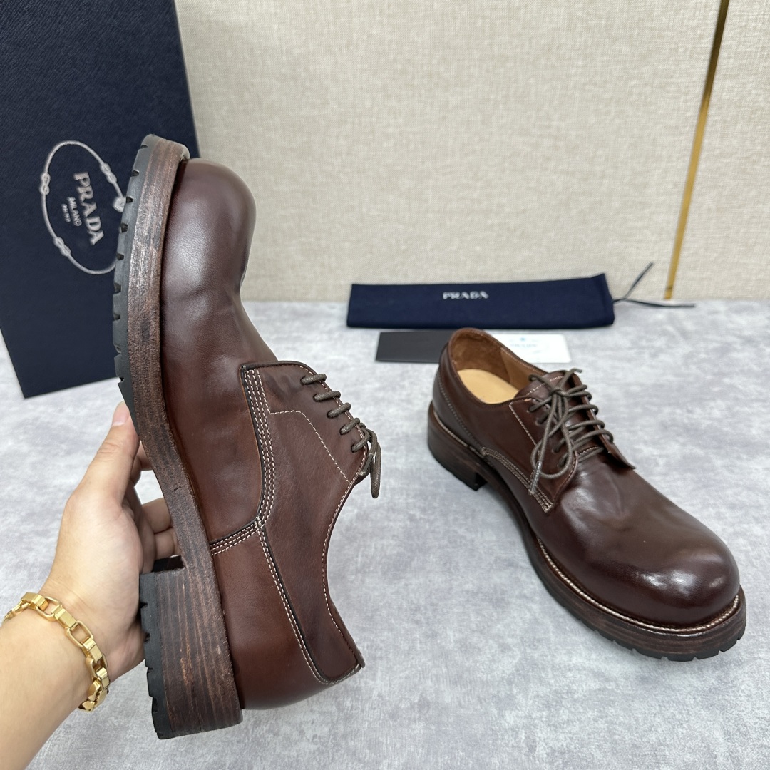 💋💍p家新品  Prad*男士正装👔鞋皮鞋  固特异工艺  采用进口小牛皮材质水洗 .做旧风格更新男士品