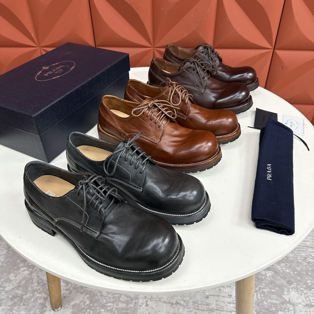 💋💍p家新品  Prad*男士正装👔鞋皮鞋  固特异工艺  采用进口小牛皮材质水洗 .做旧风格更新男士品