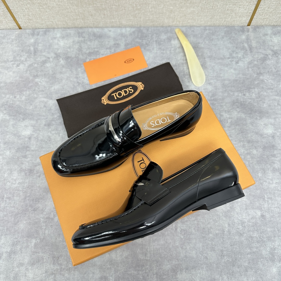 💋💍TOD*S 新品   托德-斯  皮革乐福鞋皮鞋    官方   6,600   本款乐福鞋设计简约