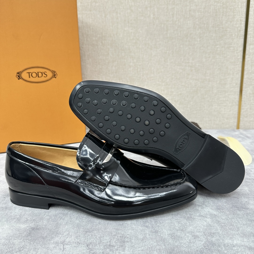💋💍TOD*S 新品   托德-斯  皮革乐福鞋皮鞋    官方   6,600   本款乐福鞋设计简约