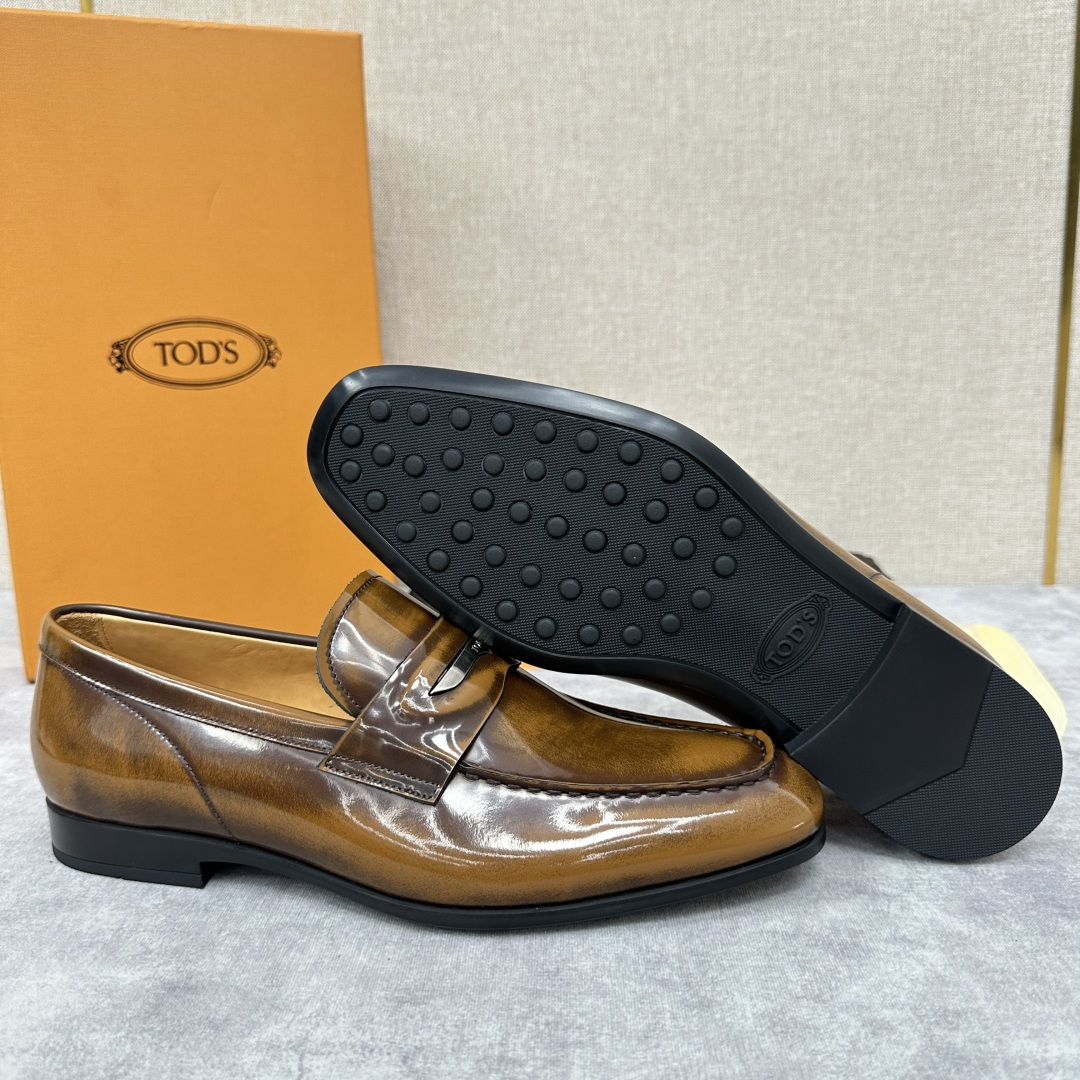 💋💍TOD*S 新品   托德-斯  皮革乐福鞋皮鞋    官方   6,600   本款乐福鞋设计简约