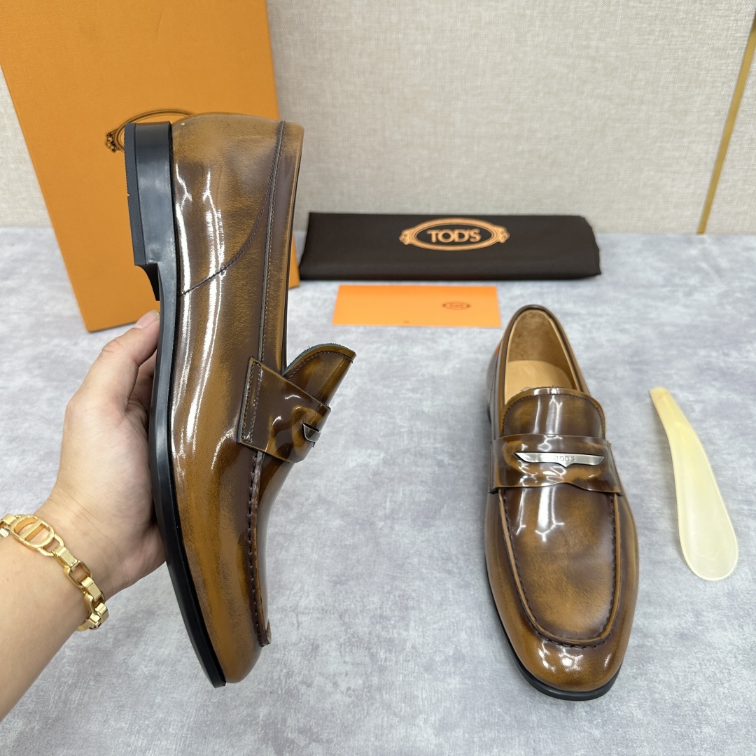 💋💍TOD*S 新品   托德-斯  皮革乐福鞋皮鞋    官方   6,600   本款乐福鞋设计简约