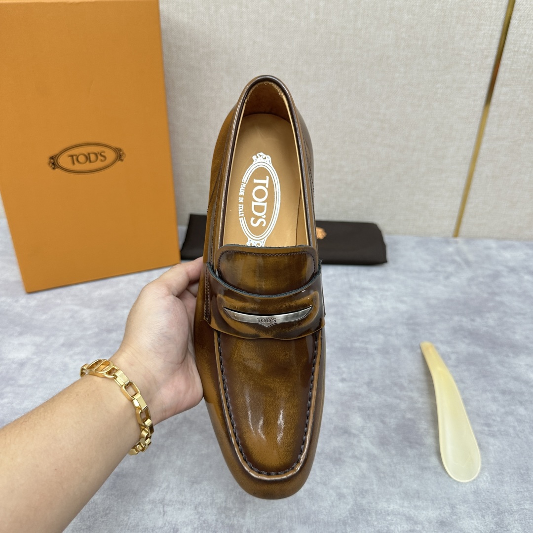 💋💍TOD*S 新品   托德-斯  皮革乐福鞋皮鞋    官方   6,600   本款乐福鞋设计简约