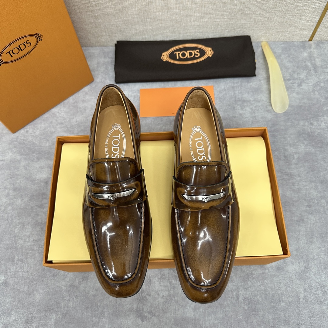 💋💍TOD*S 新品   托德-斯  皮革乐福鞋皮鞋    官方   6,600   本款乐福鞋设计简约