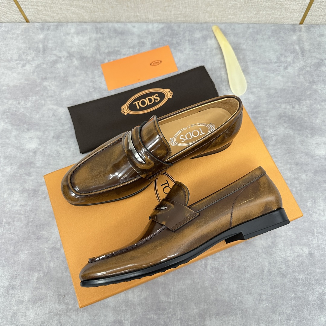 💋💍TOD*S 新品   托德-斯  皮革乐福鞋皮鞋    官方   6,600   本款乐福鞋设计简约