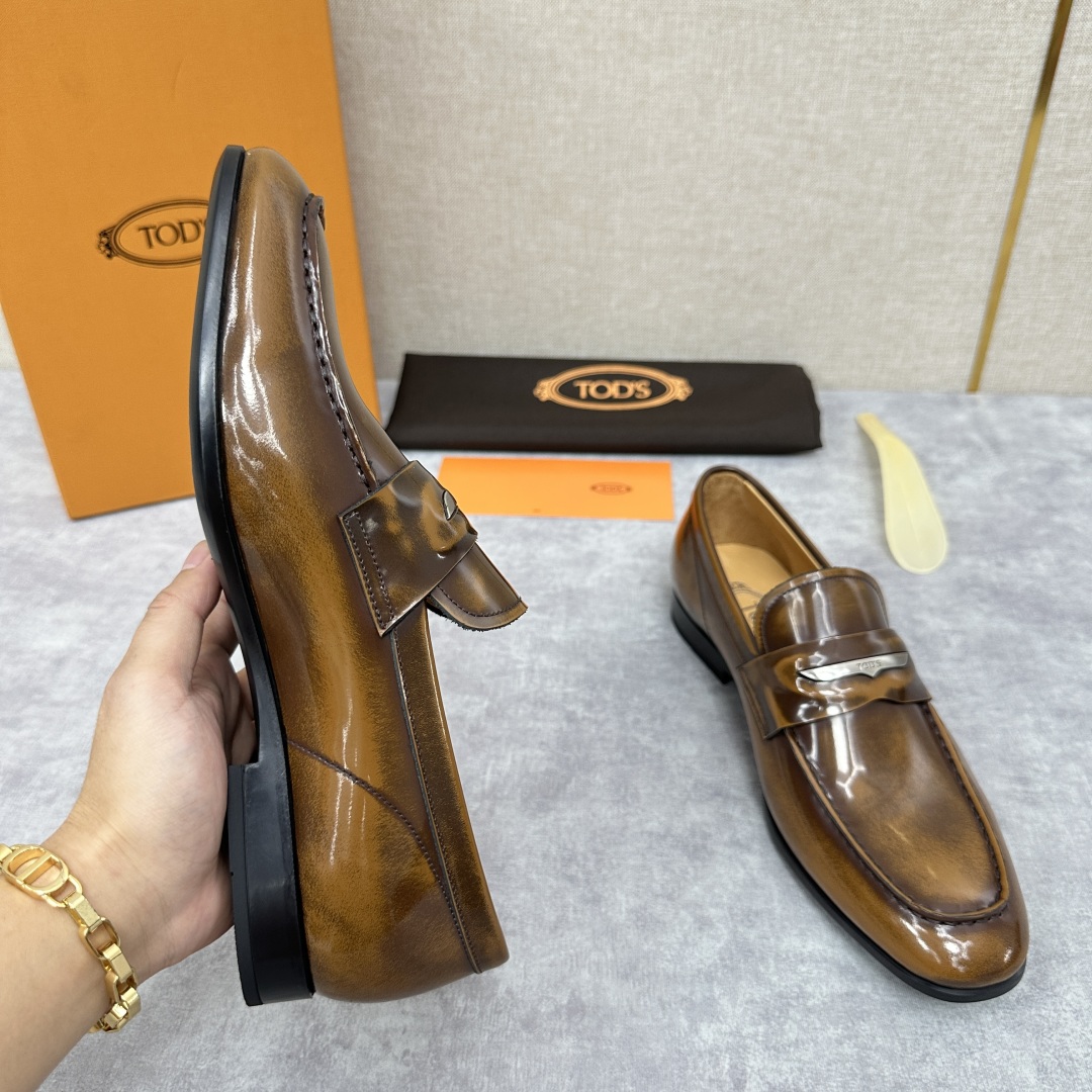 💋💍TOD*S 新品   托德-斯  皮革乐福鞋皮鞋    官方   6,600   本款乐福鞋设计简约