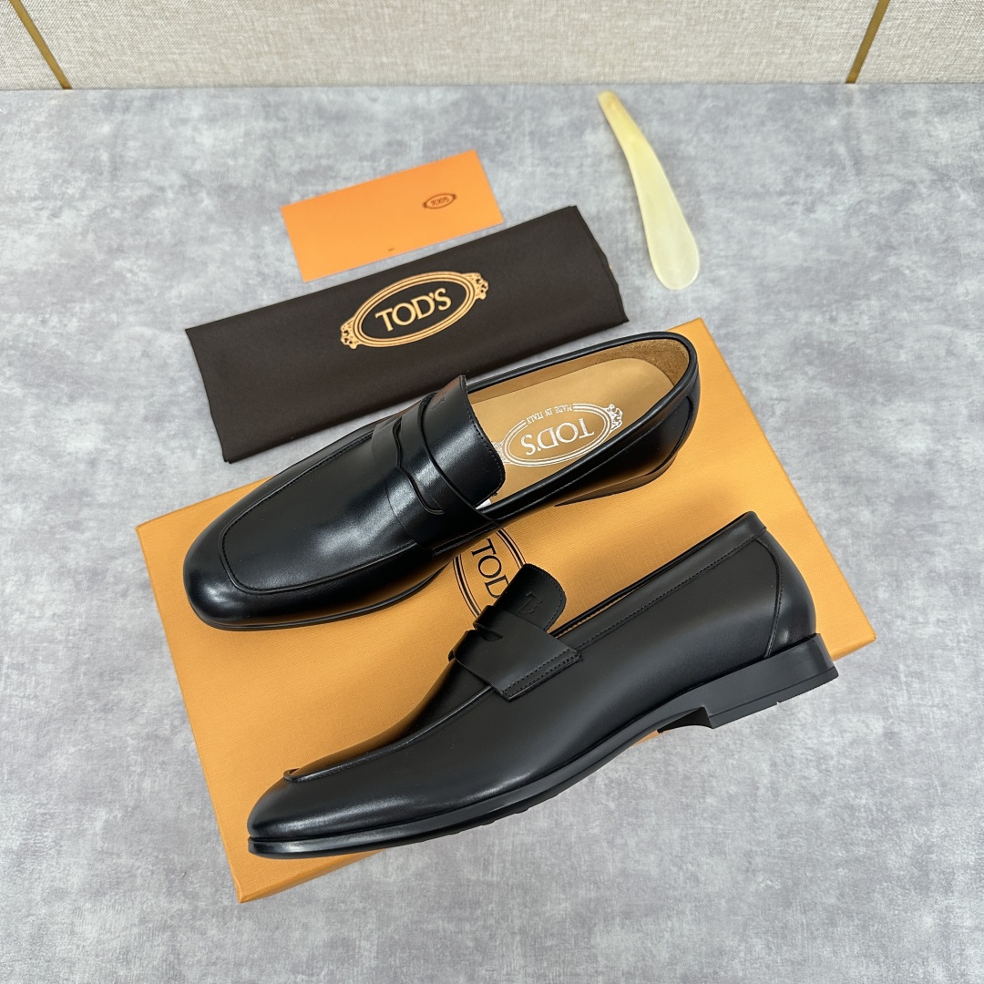 💋💍TOD*S 新品   托德-斯  皮革乐福鞋皮鞋    官方   6,600   本款乐福鞋设计简约