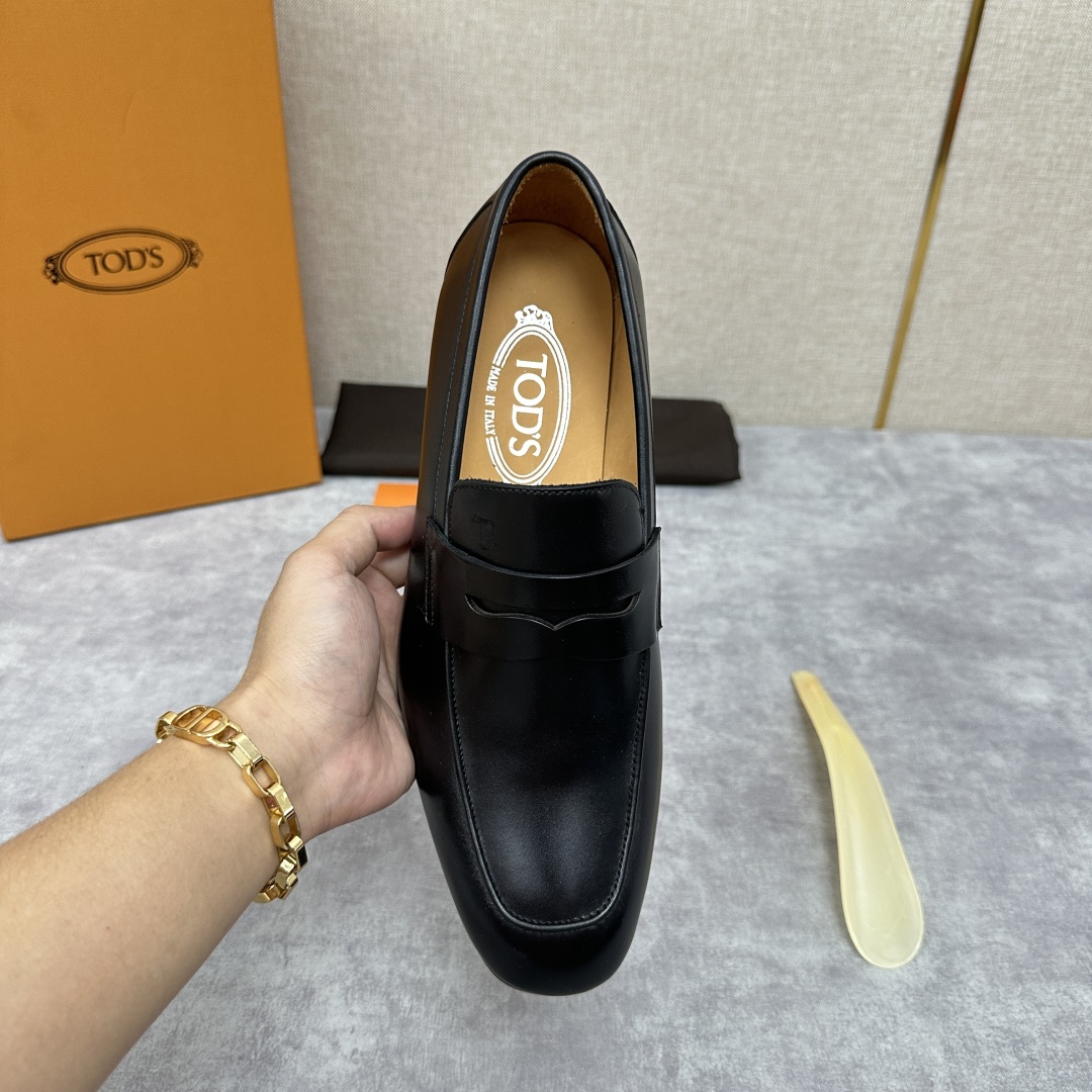 💋💍TOD*S 新品   托德-斯  皮革乐福鞋皮鞋    官方   6,600   本款乐福鞋设计简约