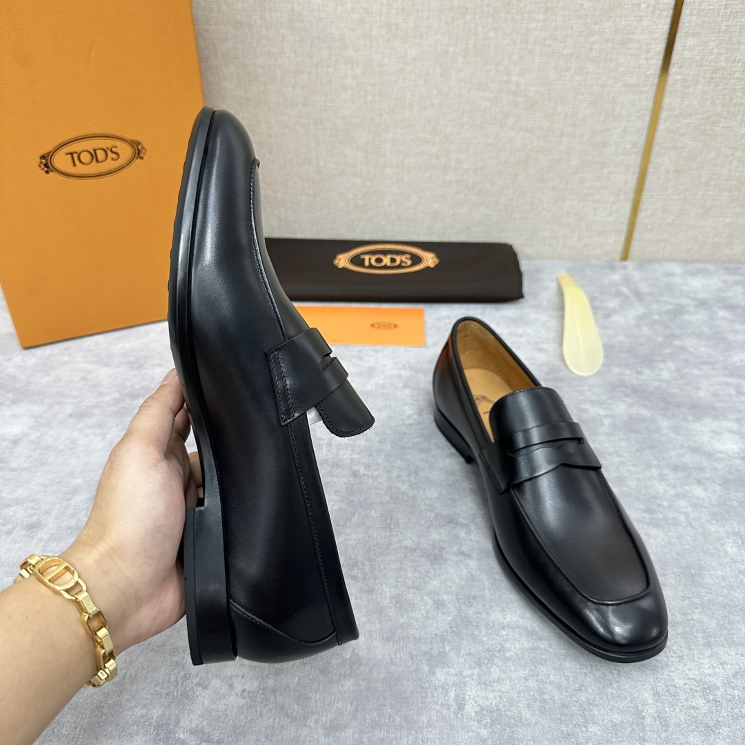 💋💍TOD*S 新品   托德-斯  皮革乐福鞋皮鞋    官方   6,600   本款乐福鞋设计简约