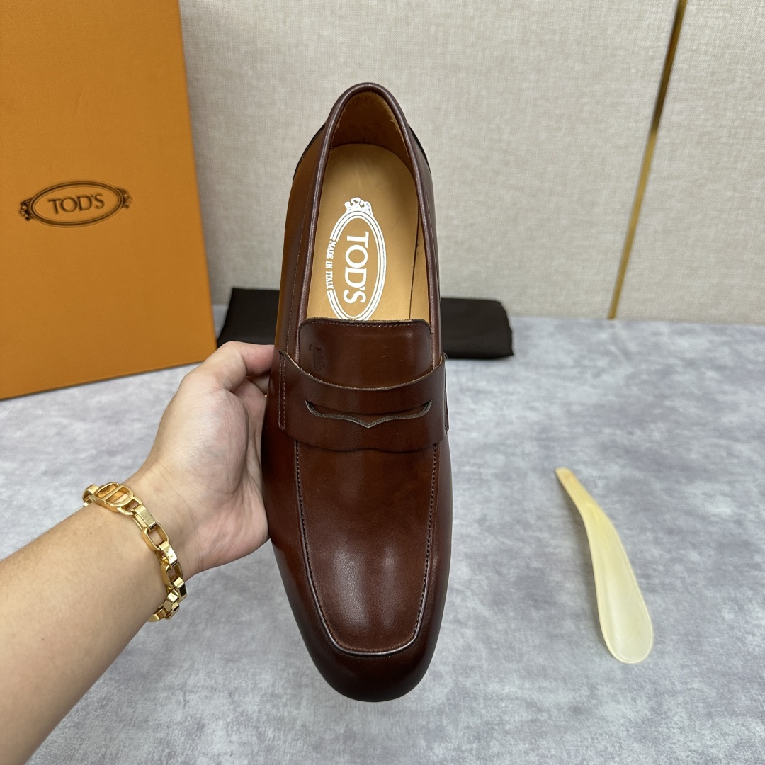 💋💍TOD*S 新品   托德-斯  皮革乐福鞋皮鞋    官方   6,600   本款乐福鞋设计简约