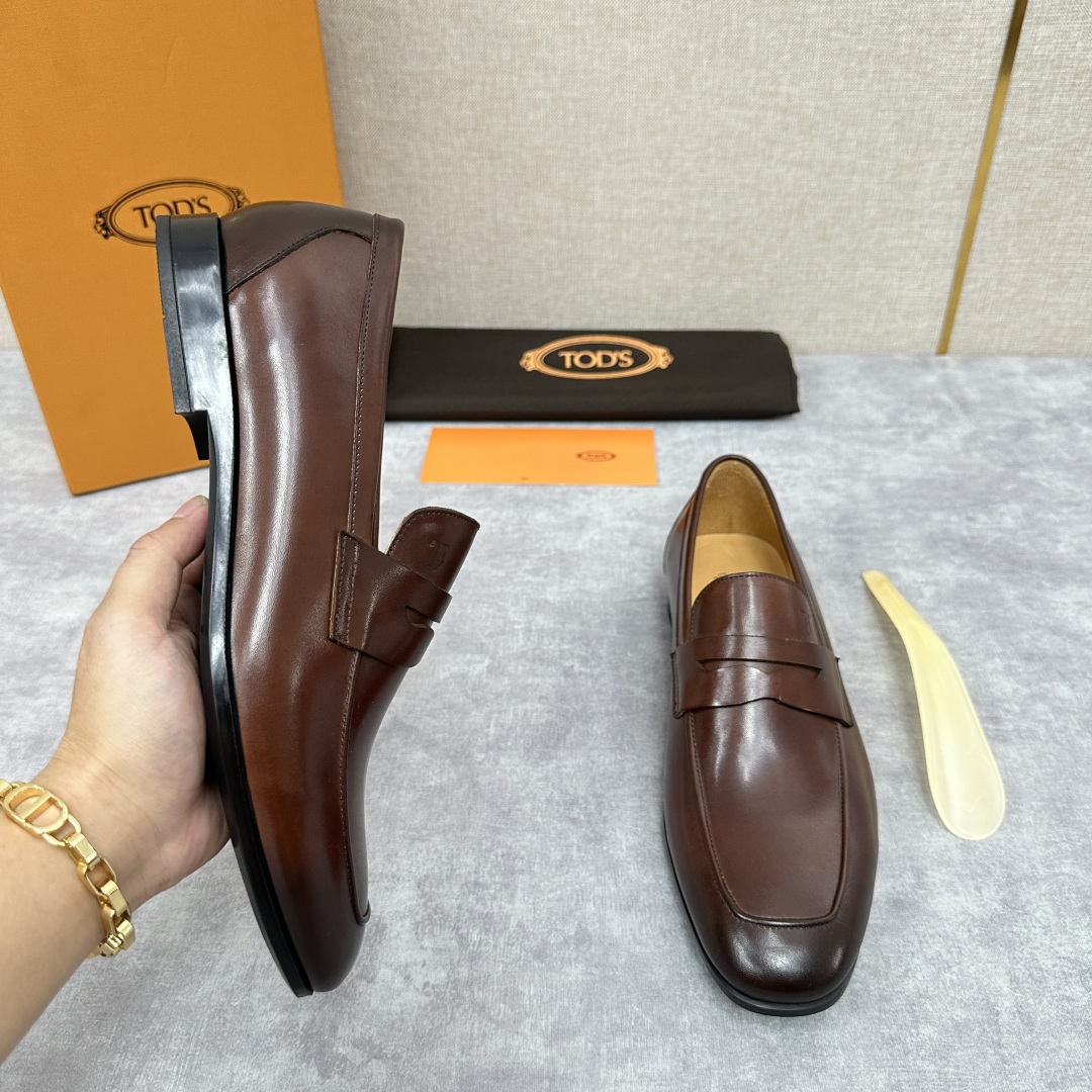 💋💍TOD*S 新品   托德-斯  皮革乐福鞋皮鞋    官方   6,600   本款乐福鞋设计简约
