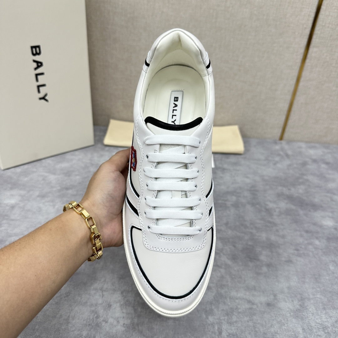 💋💍BL家新品  BAL*Y/巴-利 男士皮革休闲运动鞋出货
，经典休闲运动鞋型，鞋面采用小牛皮和绒面皮