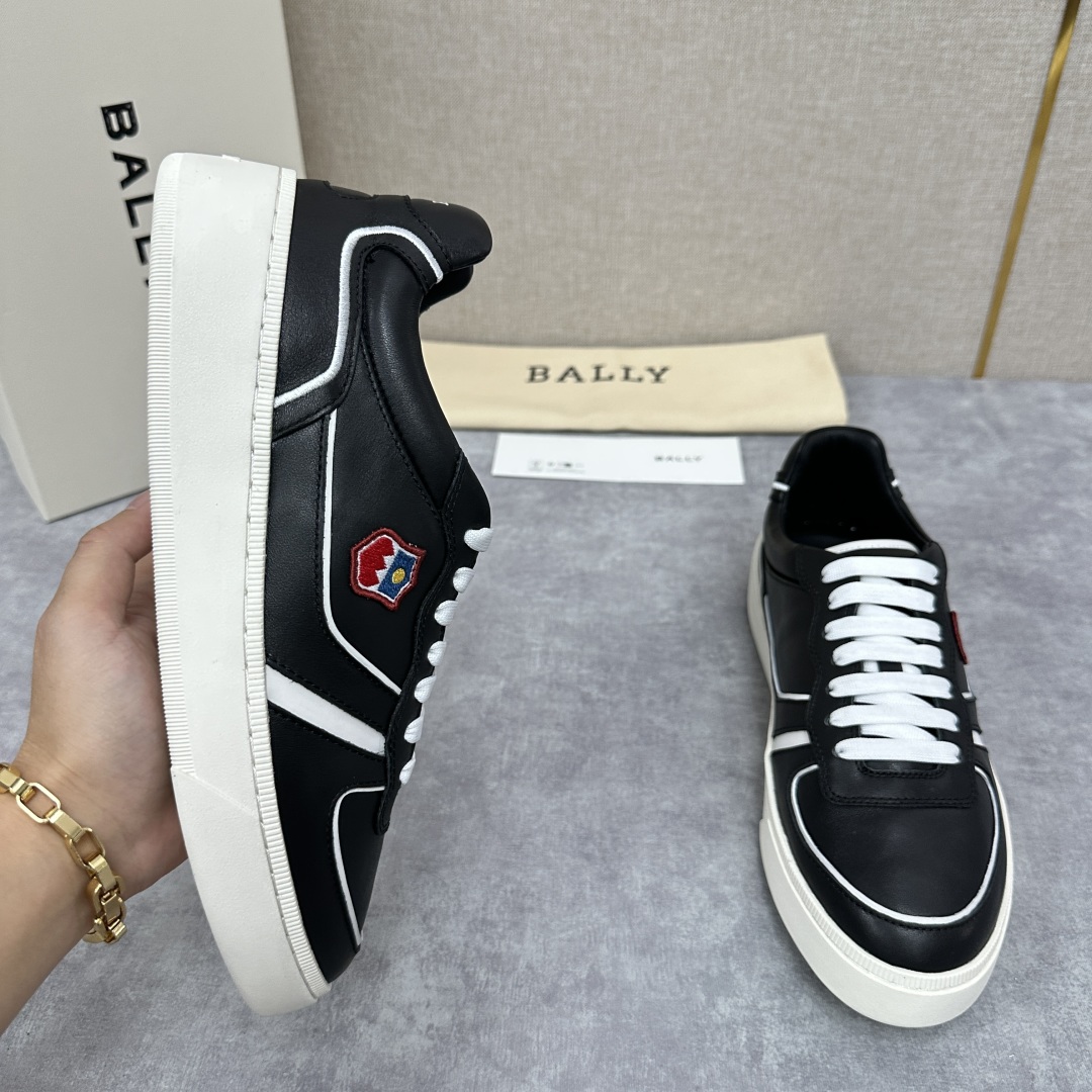 💋💍BL家新品  BAL*Y/巴-利 男士皮革休闲运动鞋出货
，经典休闲运动鞋型，鞋面采用小牛皮和绒面皮