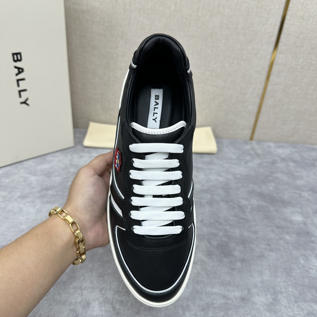 💋💍BL家新品  BAL*Y/巴-利 男士皮革休闲运动鞋出货
，经典休闲运动鞋型，鞋面采用小牛皮和绒面皮