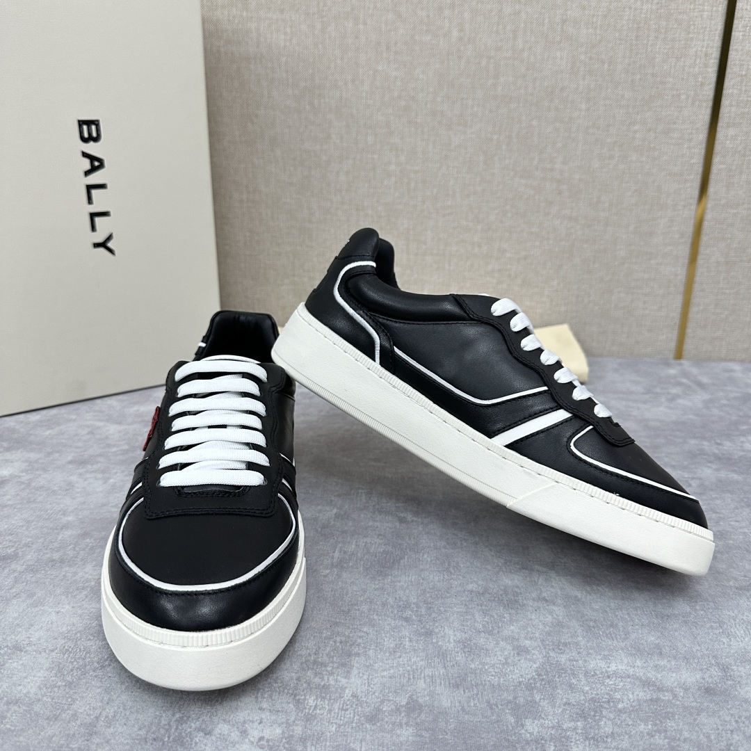 💋💍BL家新品  BAL*Y/巴-利 男士皮革休闲运动鞋出货
，经典休闲运动鞋型，鞋面采用小牛皮和绒面皮