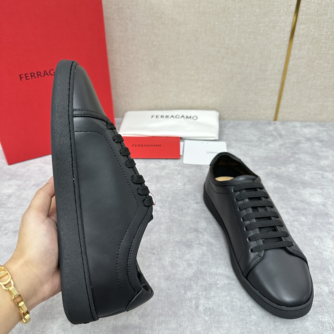 💋💍SF家新品 菲拉～ GANCINI运动鞋板鞋  官方  5,800   以Ferragam* 特有的