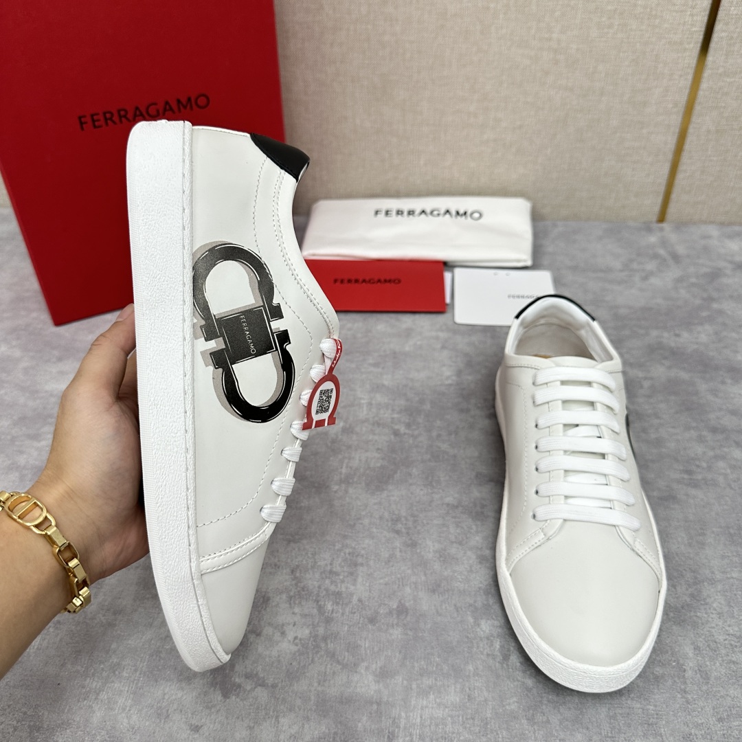 💋💍SF家新品 菲拉～ GANCINI运动鞋板鞋  官方  5,800   以Ferragam* 特有的