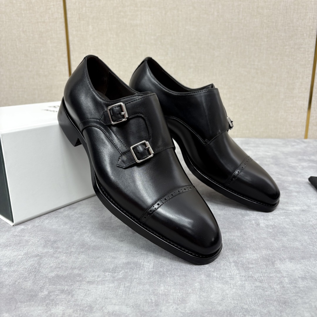 💋 💍 Burlut* 布鲁提 手工擦色牛皮牛津鞋 男 士正装鞋皮鞋👞 此款系带浅口鞋采用进口牛皮/