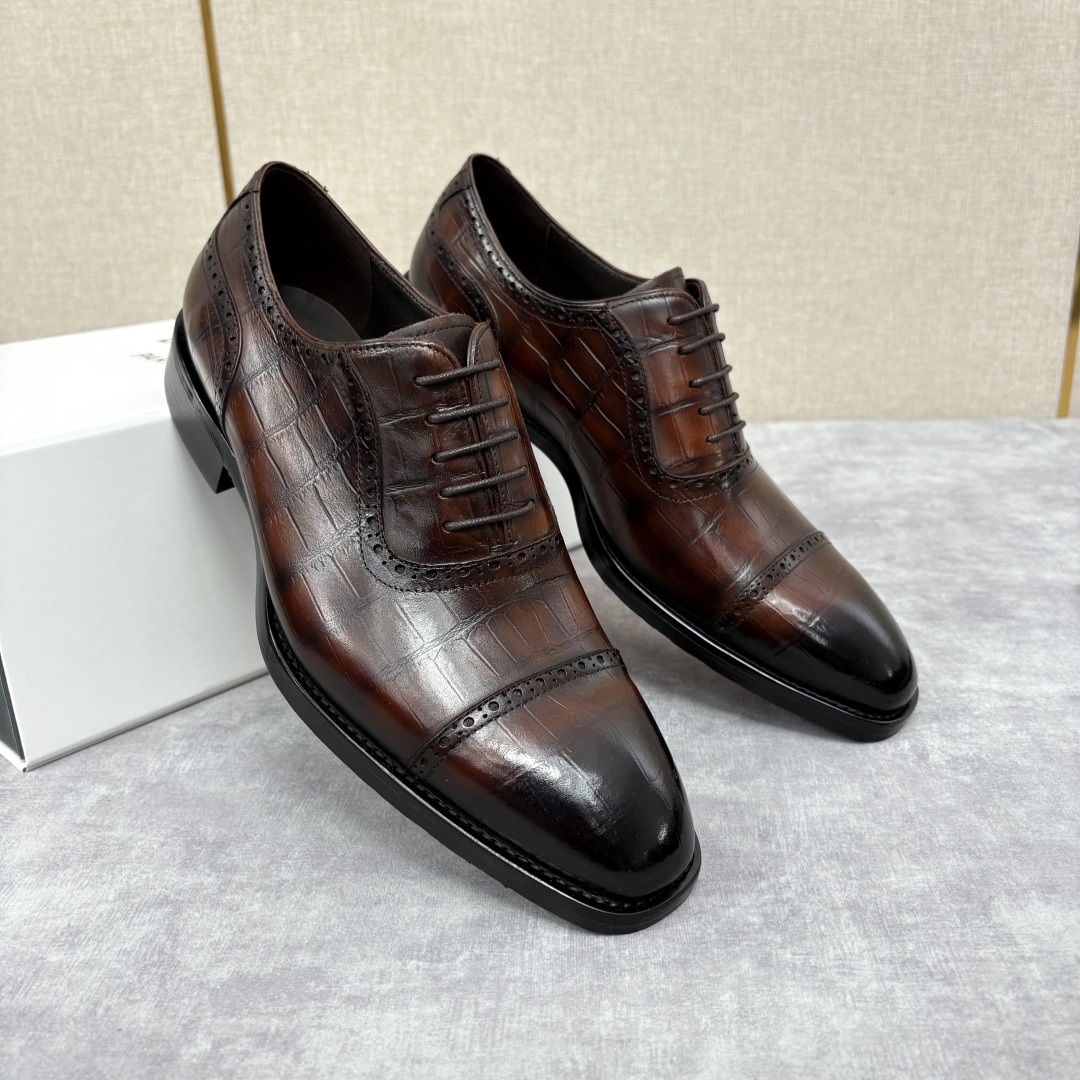 💋 💍 Burlut* 布鲁提 手工擦色牛皮牛津鞋 男 士正装鞋皮鞋👞 此款系带浅口鞋采用进口牛皮/
