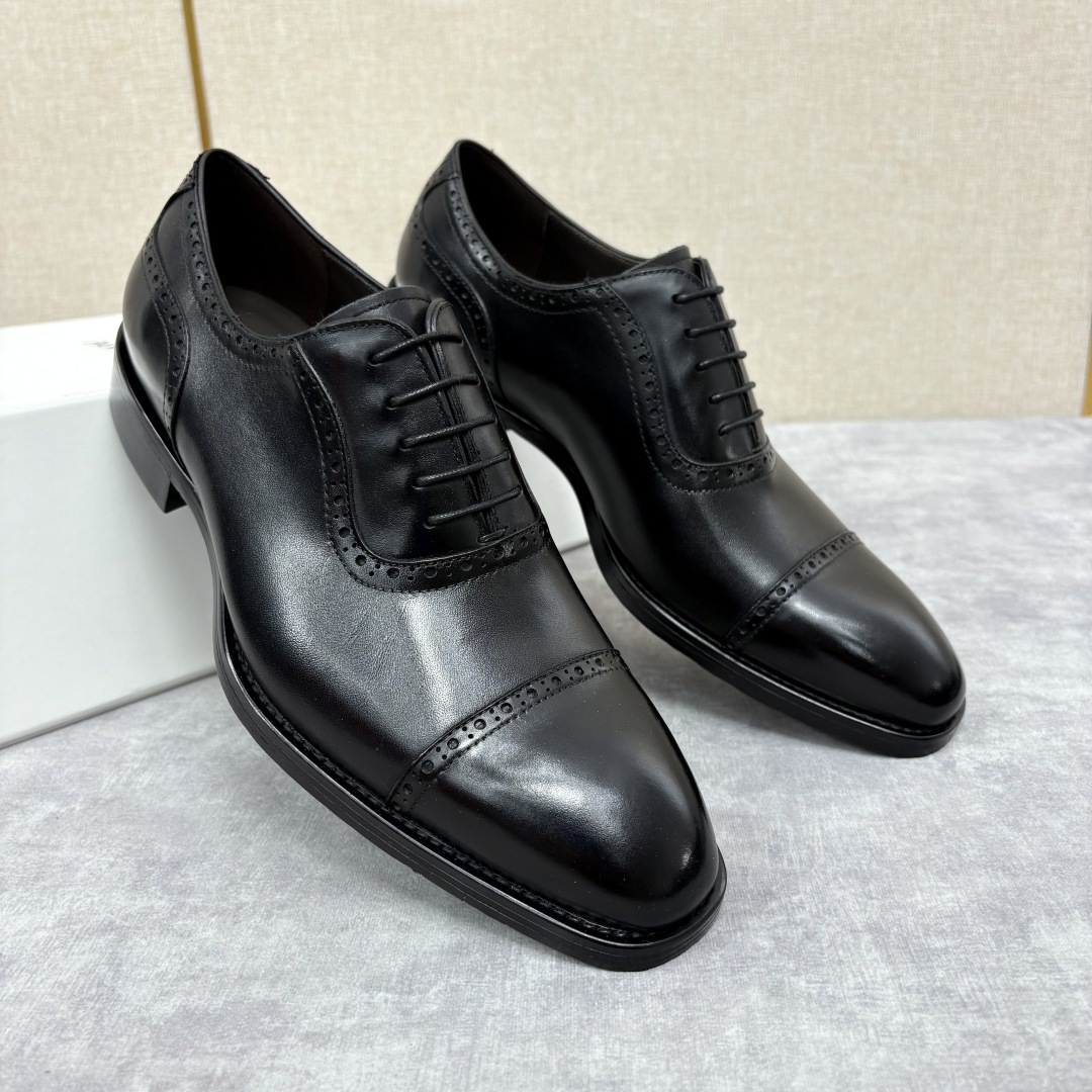 💋 💍 Burlut* 布鲁提 手工擦色牛皮牛津鞋 男 士正装鞋皮鞋👞 此款系带浅口鞋采用进口牛皮/