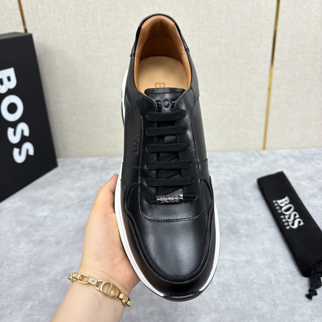 💋💍 HUGO BOSS LEATHER TRAINERS WITH RUBBER OUTSOLE 领