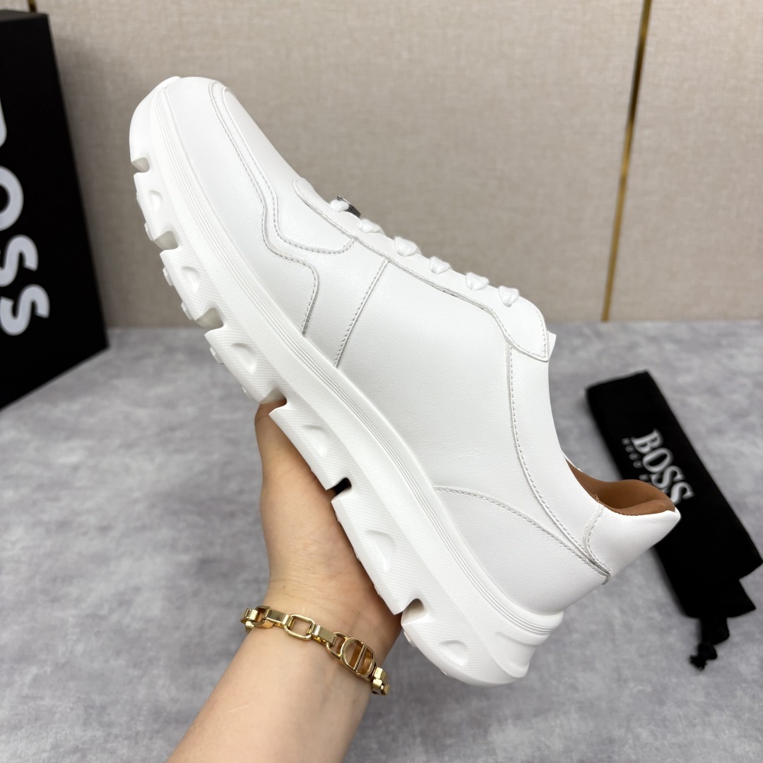 💋💍 HUGO BOSS LEATHER TRAINERS WITH RUBBER OUTSOLE 领