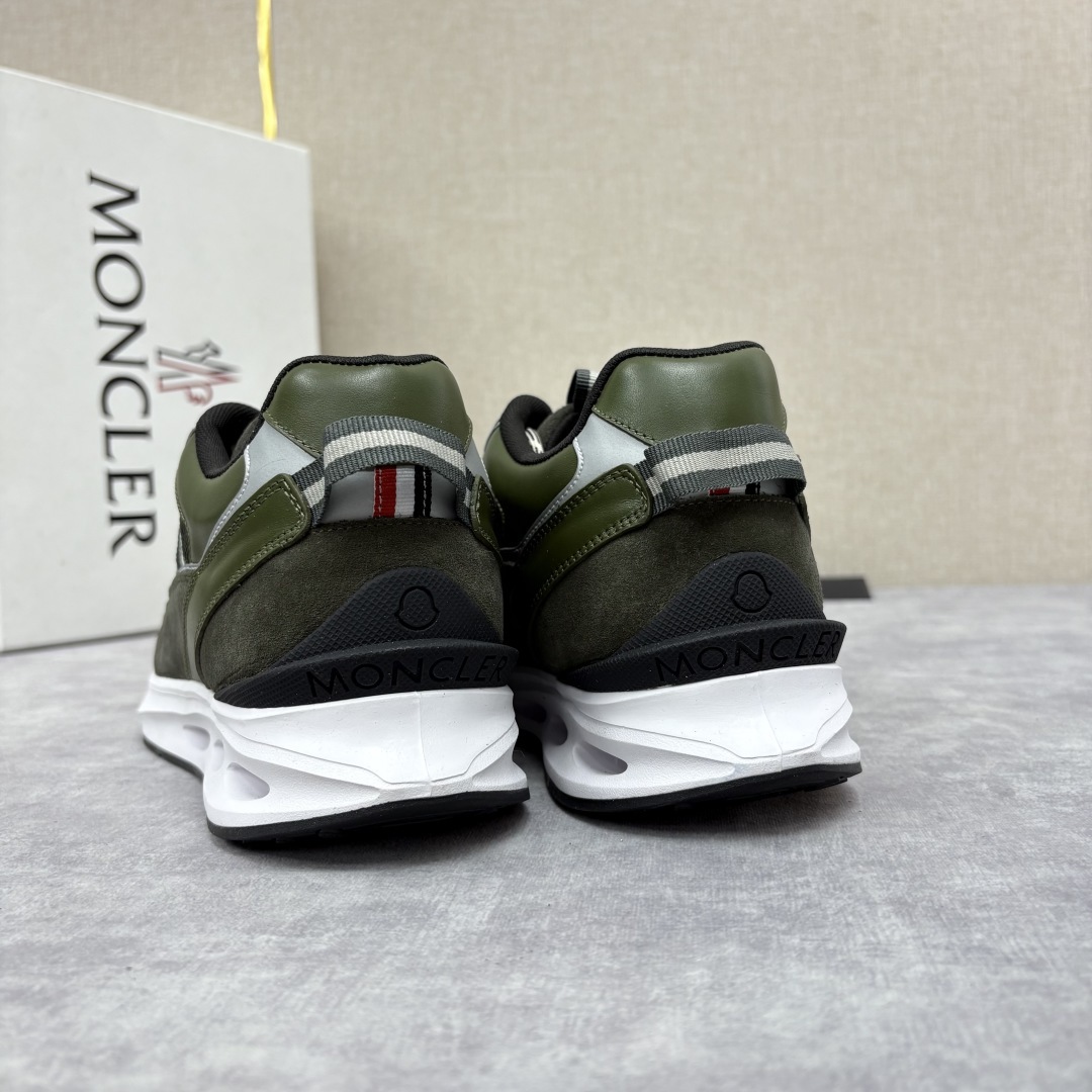 💋💍Moncle* 蒙-口 新品男士休闲运动鞋 选用多种材质拼接撞色设计 具有舒适防