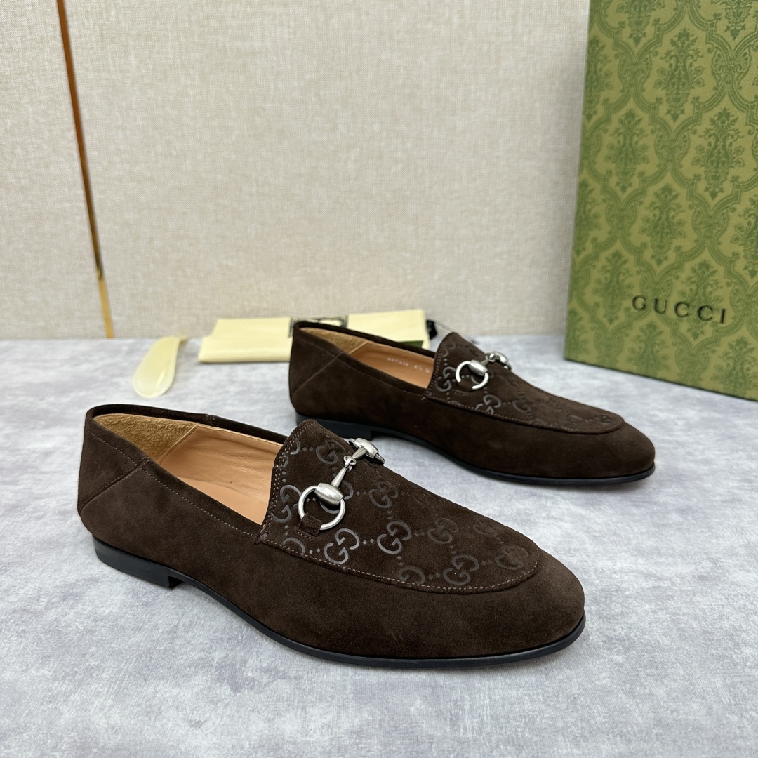💋💍G家新品 GUCC* 古~ Jordaan系列男士马衔扣改色乐福鞋皮鞋 官方7,600 采用进