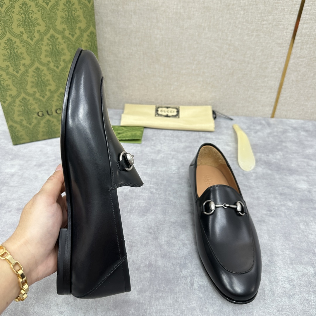 💋💍G家新品 GUCC* 古~ Jordaan系列男士马衔扣改色乐福鞋皮鞋 官方7,600 采用进
