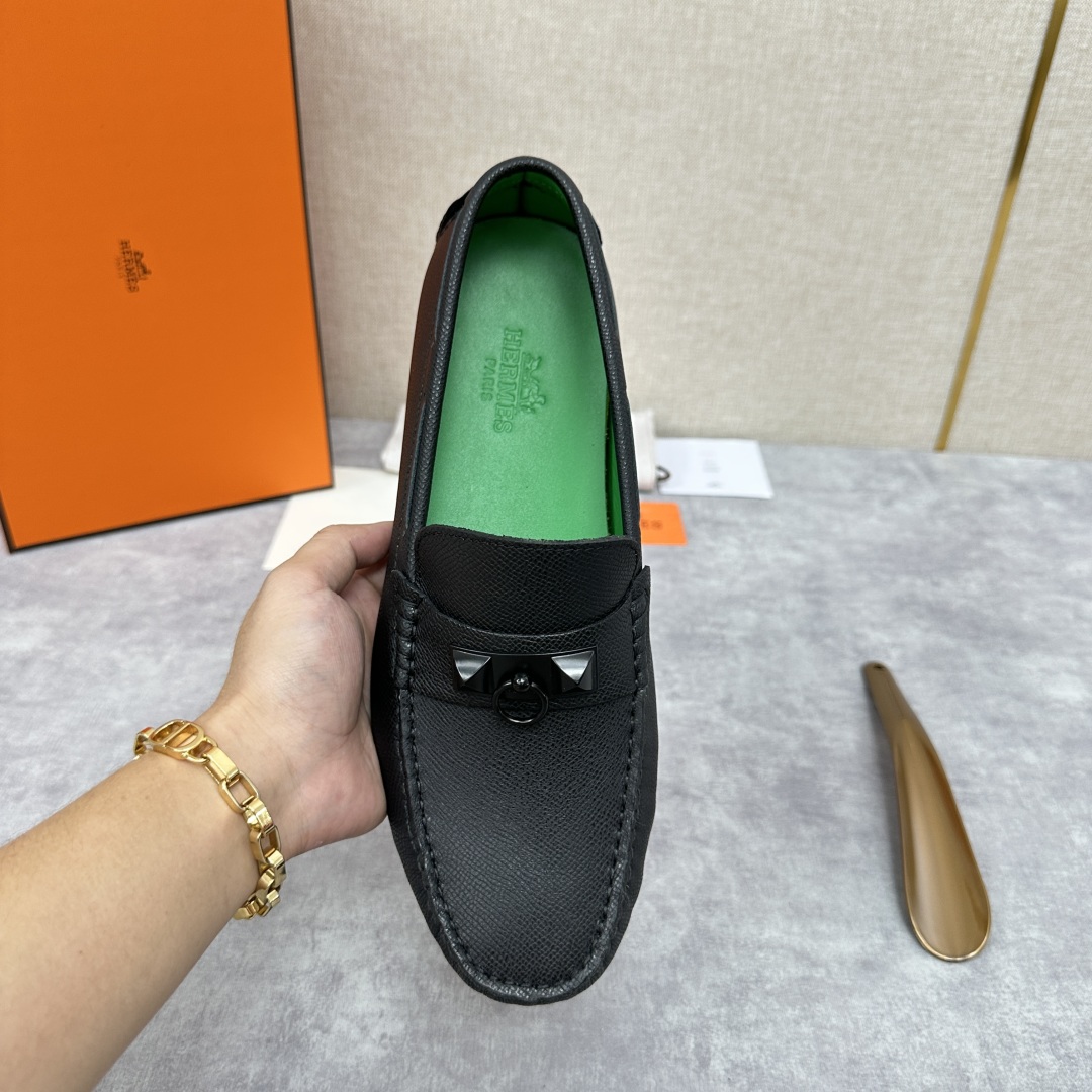 💋💍H家  爱马-仕 Herme*新品乐福鞋  一脚蹬豆豆鞋  此次选用进口荔枝纹/手掌纹皮制成  为手