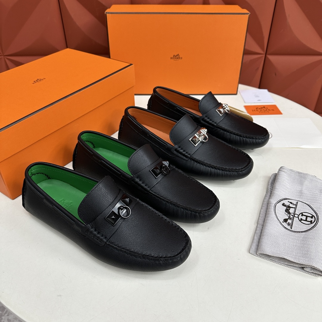 💋💍H家  爱马-仕 Herme*新品乐福鞋  一脚蹬豆豆鞋  此次选用进口荔枝纹/手掌纹皮制成  为手