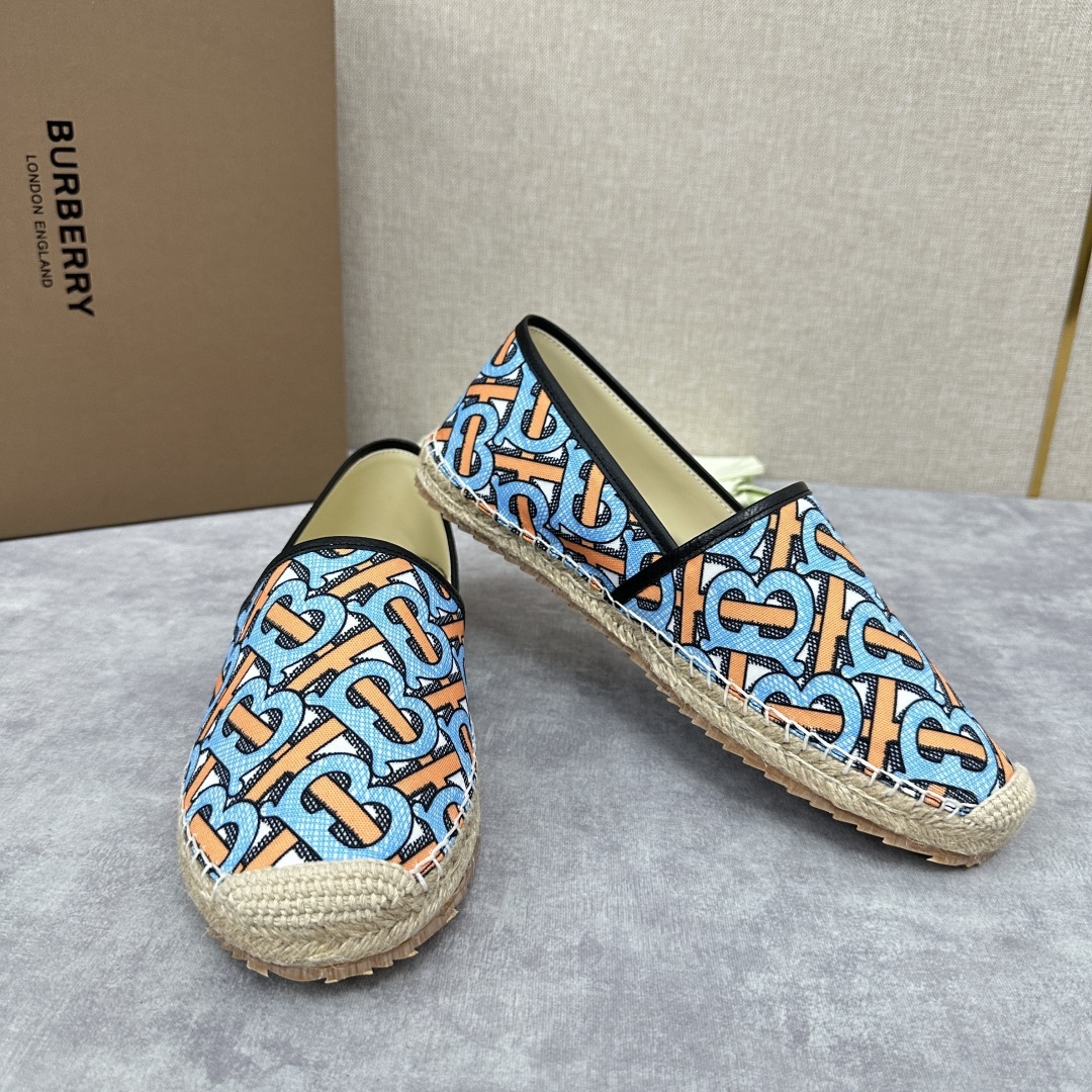 💋💍B家 渠道出口公司级订单 春夏季新品 草编渔夫鞋来袭 踏青春季必备鞋,鞋面采用原版棉质格纹帆布/彩印