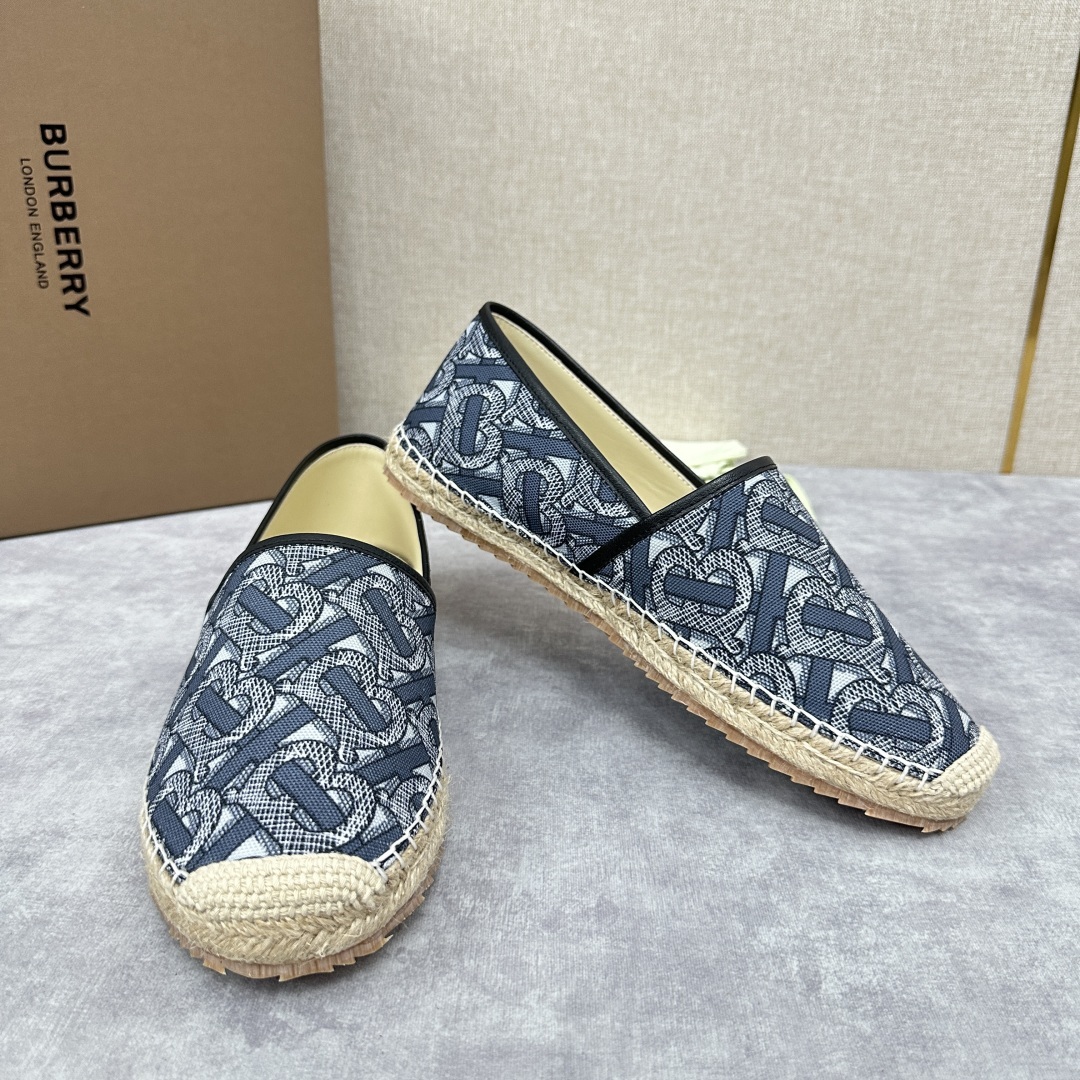 💋💍B家 渠道出口公司级订单 春夏季新品 草编渔夫鞋来袭 踏青春季必备鞋,鞋面采用原版棉质格纹帆布/彩印