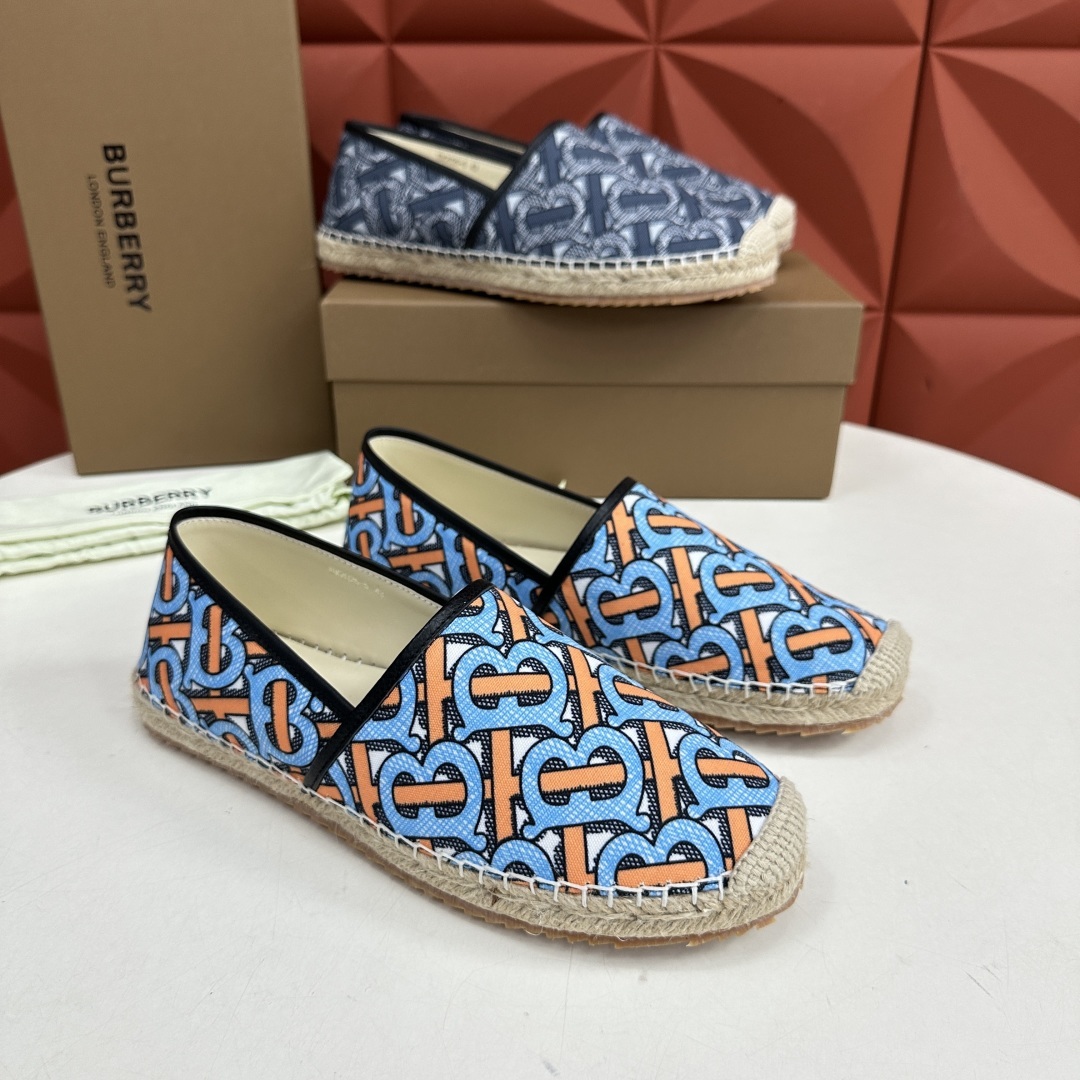 💋💍B家 渠道出口公司级订单 春夏季新品 草编渔夫鞋来袭 踏青春季必备鞋,鞋面采用原版棉质格纹帆布/彩印