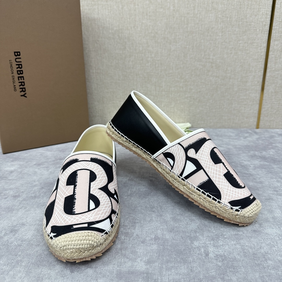 💋💍B家 渠道出口公司级订单 春夏季新品 草编渔夫鞋来袭 踏青春季必备鞋,鞋面采用原版棉质格纹帆布/彩印