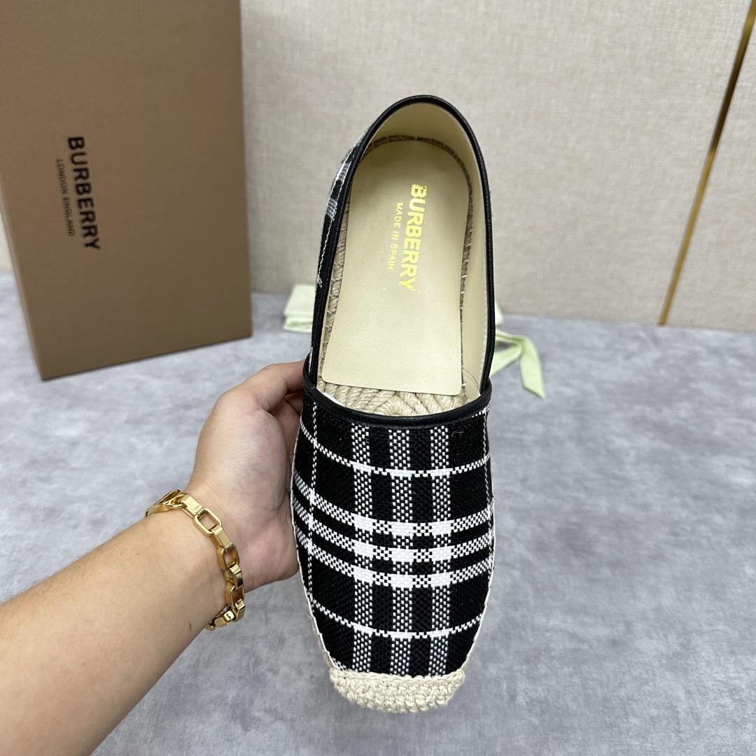 💋💍B家 渠道出口公司级订单 春夏季新品 草编渔夫鞋来袭 踏青春季必备鞋,鞋面采用原版棉质格纹帆布/彩印