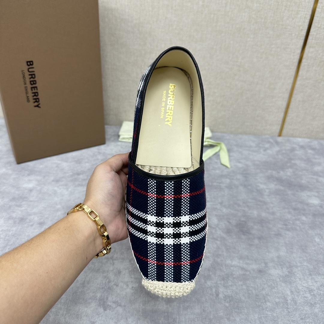 💋💍B家 渠道出口公司级订单 春夏季新品 草编渔夫鞋来袭 踏青春季必备鞋,鞋面采用原版棉质格纹帆布/彩印